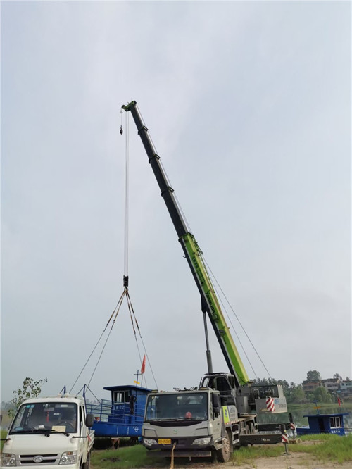海北桥梁建设吊装案例